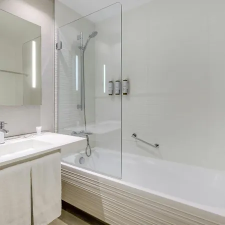 Hotel Ac San Cugat By Marriott 4*