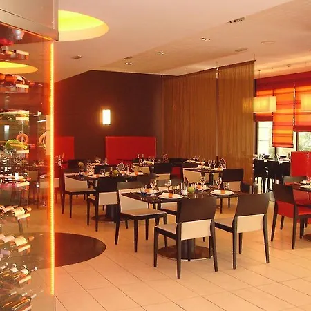 Hotel Ac San Cugat By Marriott 4*