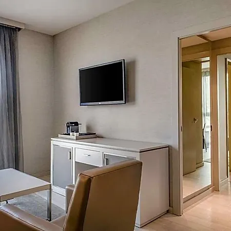 فندق Ac San Cugat By Marriott سانت كوغات ذيل فايي